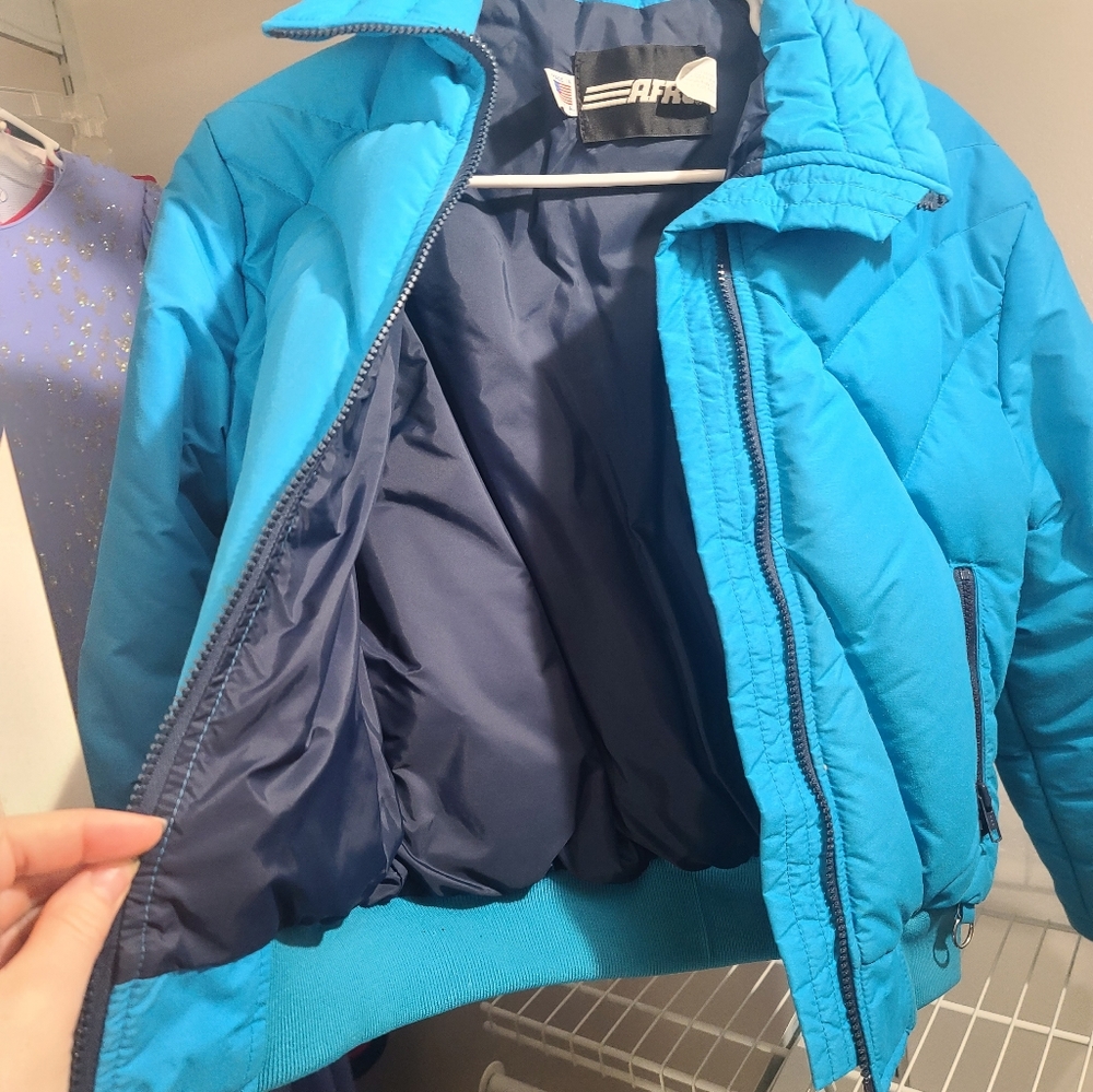 Snow jacket - Picture 2 of 9